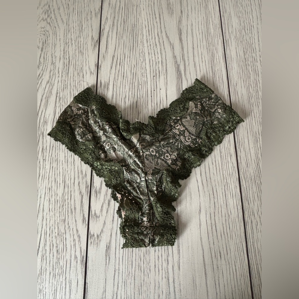 Victoria’s Secret / sage/green (two pieces) panties , XS
